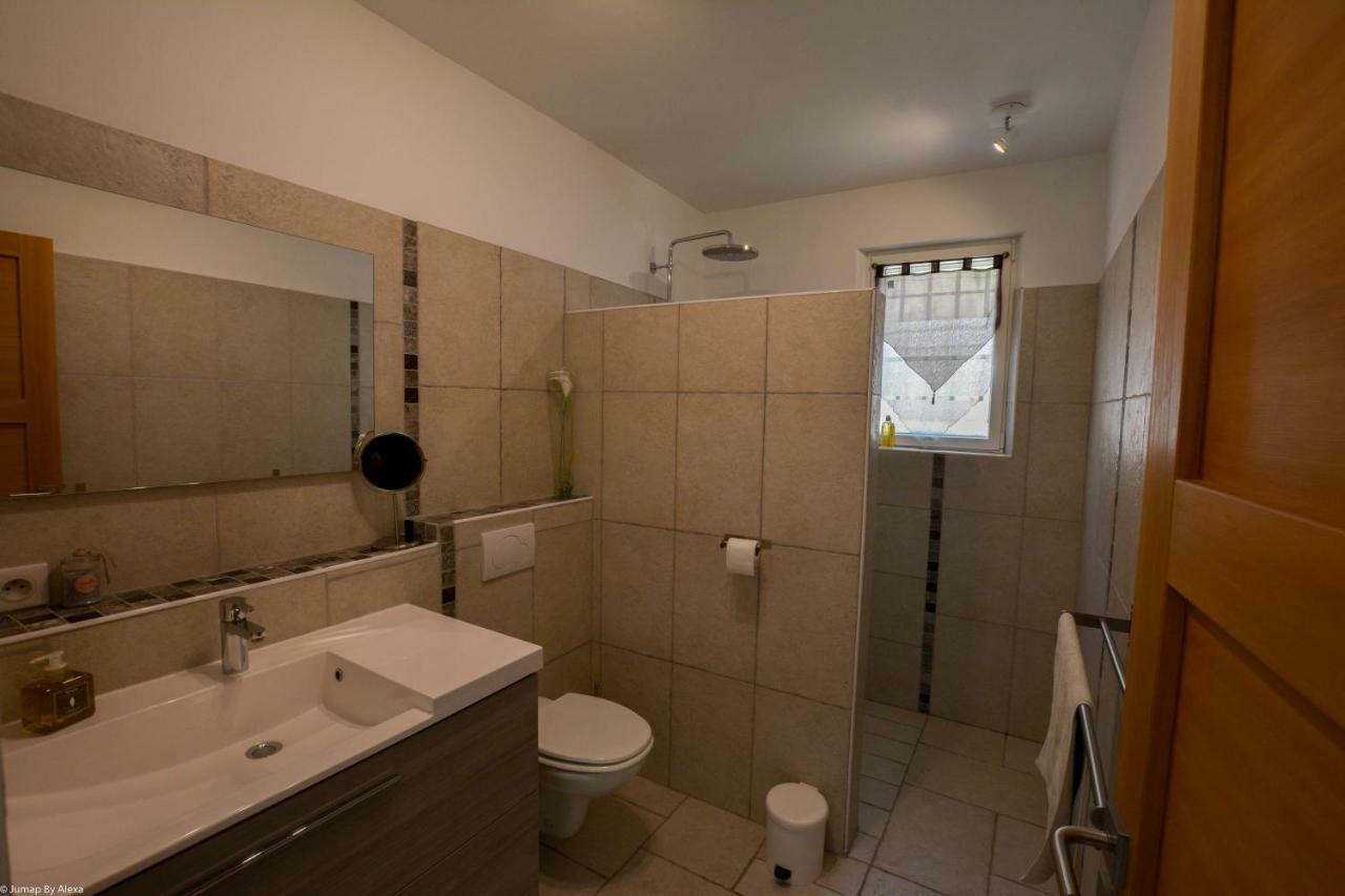 Campagne Ceres Bed & Breakfast Le Puy Sainte Reparade Bagian luar foto