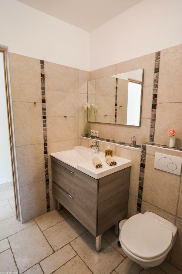 Campagne Ceres Bed & Breakfast Le Puy Sainte Reparade Bagian luar foto