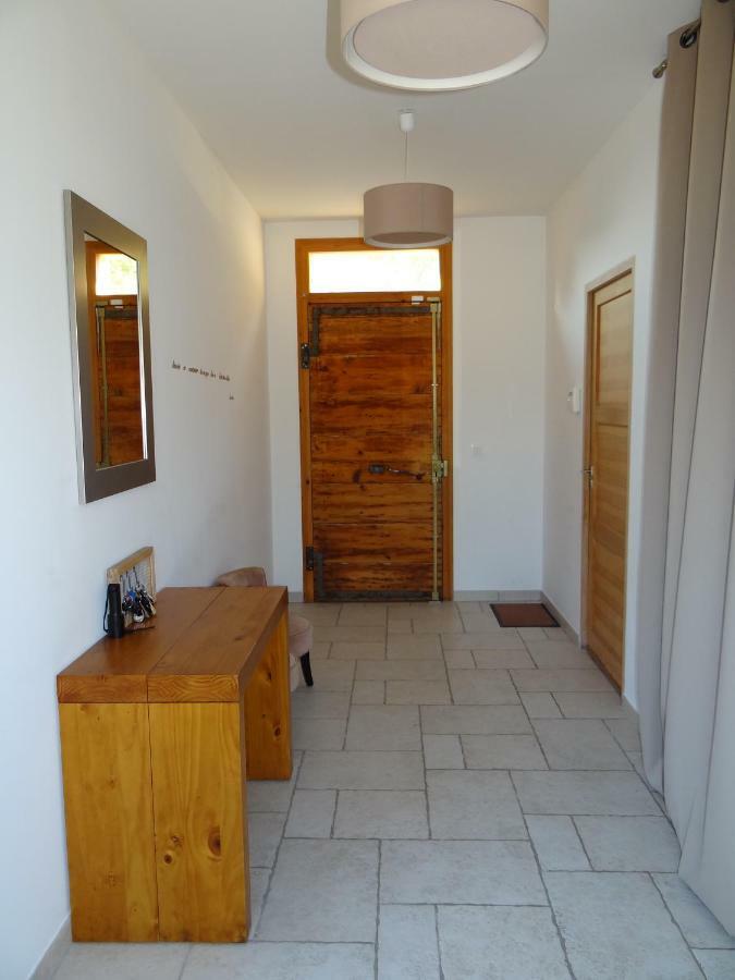 Campagne Ceres Bed & Breakfast Le Puy Sainte Reparade Bagian luar foto